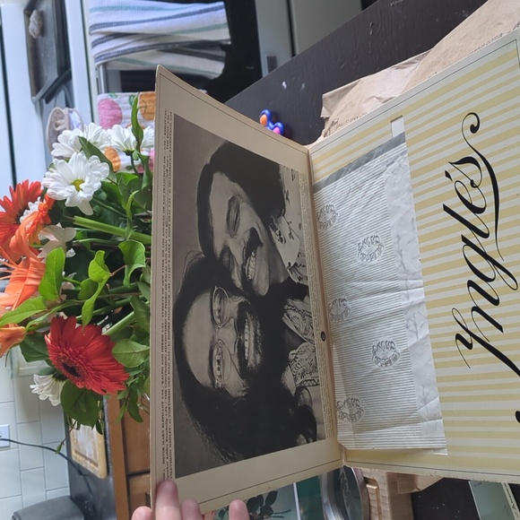 Cheech & Chong Big Bambu with giant rolling paper - Picture 2 of 5